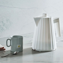 Alessi Plissé Vattenkokar 1L Vit