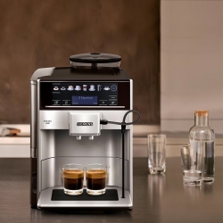 Siemens TE653M11RW EQ6 Plus s300 Espressomaskin Inkl. Mjölkbehållare, Kaffe & Vård