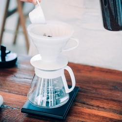 Hario Cup Dripper V60 Vit 2 Kopp