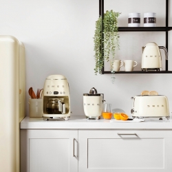 Smeg DCF02CREU Droppkaffemaskin Creme
