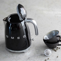 Smeg KLF03BLEU Vattenkokare 1,7L Svart
