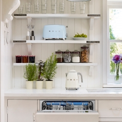 Smeg KLF03CREU Vattenkokare 1,7L Creme