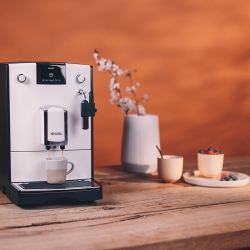 Nivona NICR 560 Vit Espressomaskin Inkl. 4,2kg Rigtig Kaffe