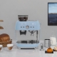 Smeg EGF03PBEU manuell espressomaskin inkl. kvarn pastellblå