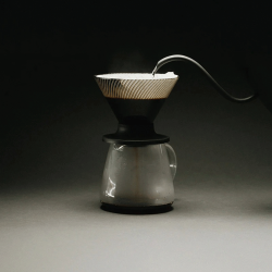 Hario V60-02 NEO Dripper V60 Svart 2 Koppar