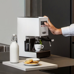 Gaggia Classic E24 Vit Espressomaskin Inkl. Eureka Mignon Zero 65 Speedy Vit Espressokvarn